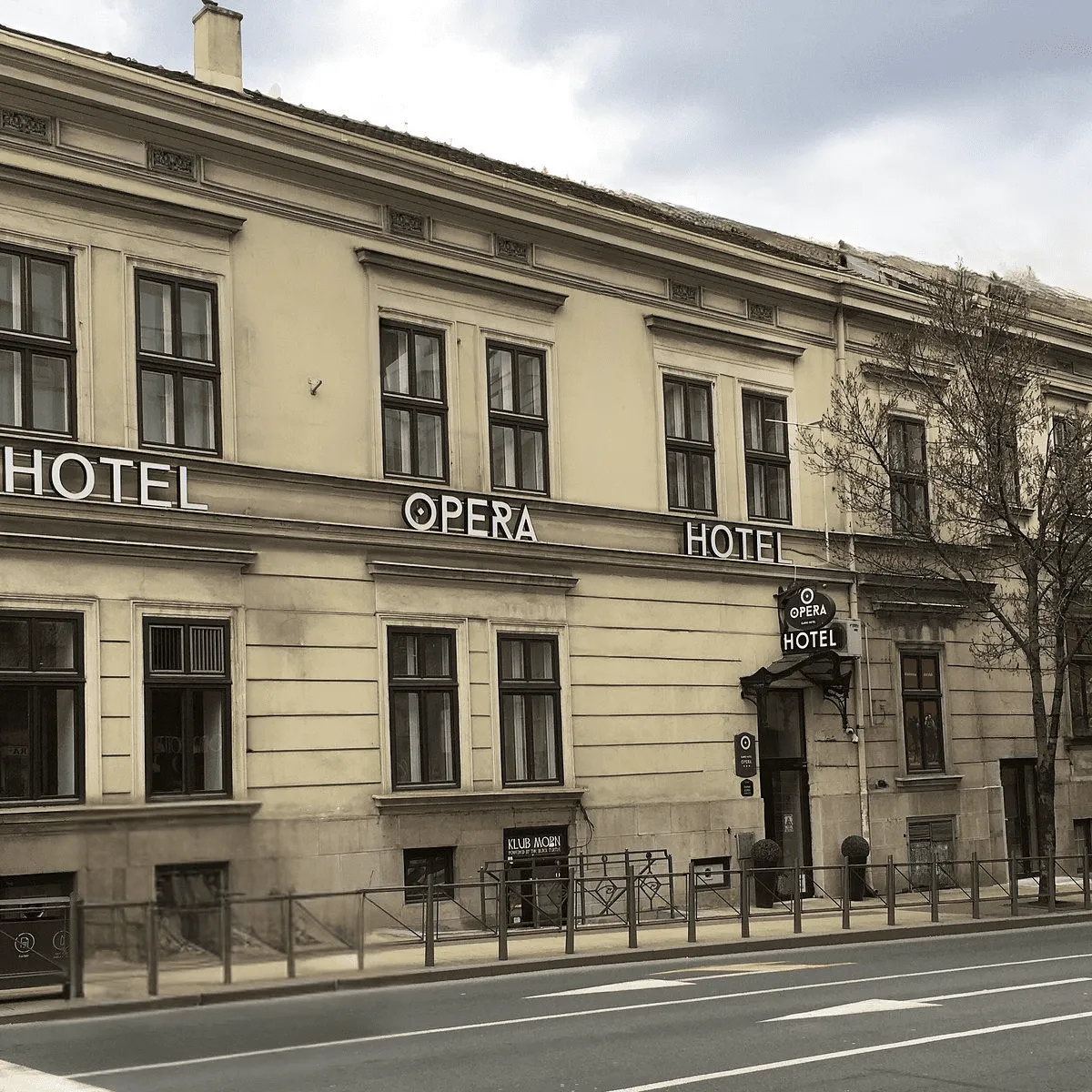 Hotel Opera - Bioskop Balkan